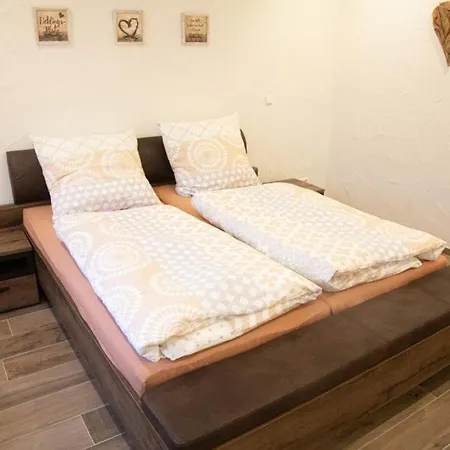 Ferienhaus Zum Haertschd Appartamento